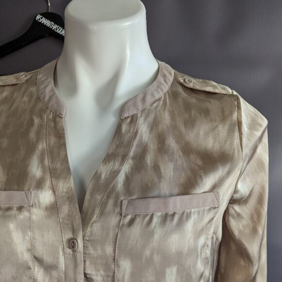 Love 21 Silky Watercolor Tan Button Down Blouse sz XS - Picture 3 of 7